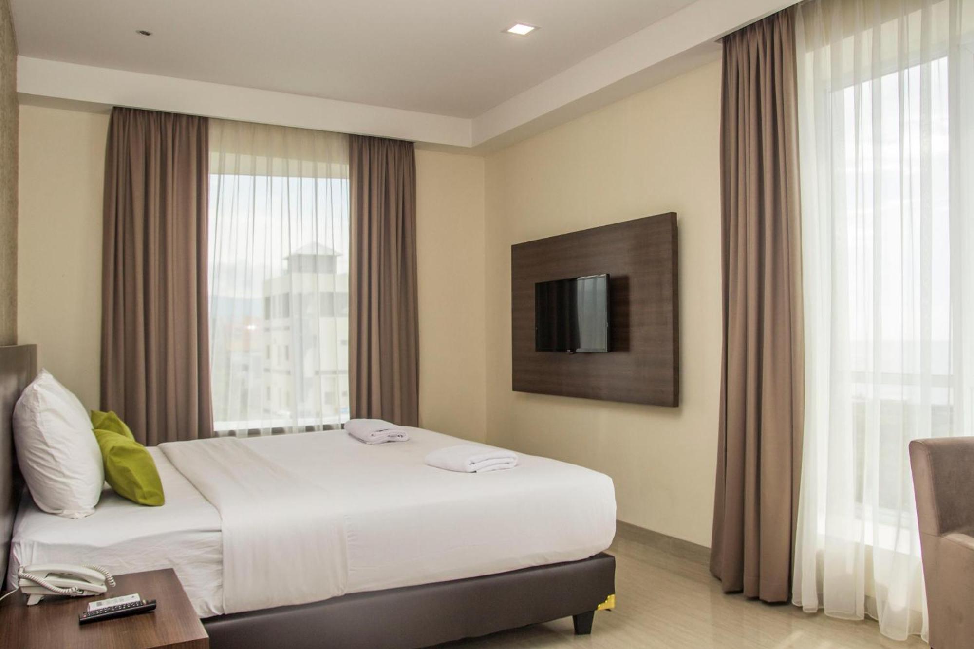 Green Eden Hotel Manado Pokoj fotografie